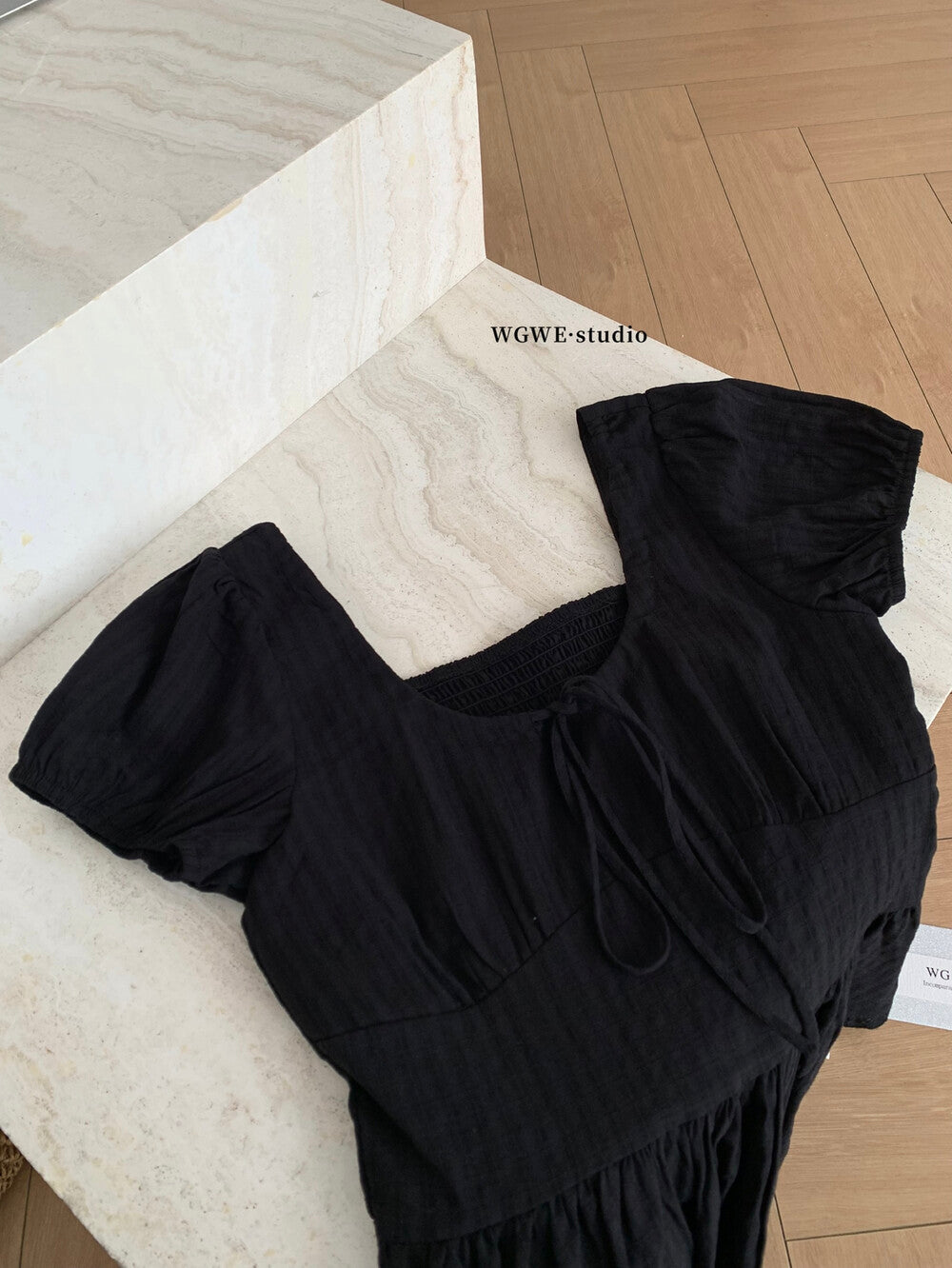 French Ruffle Puff Sleeve Slim-Fit Crop Top