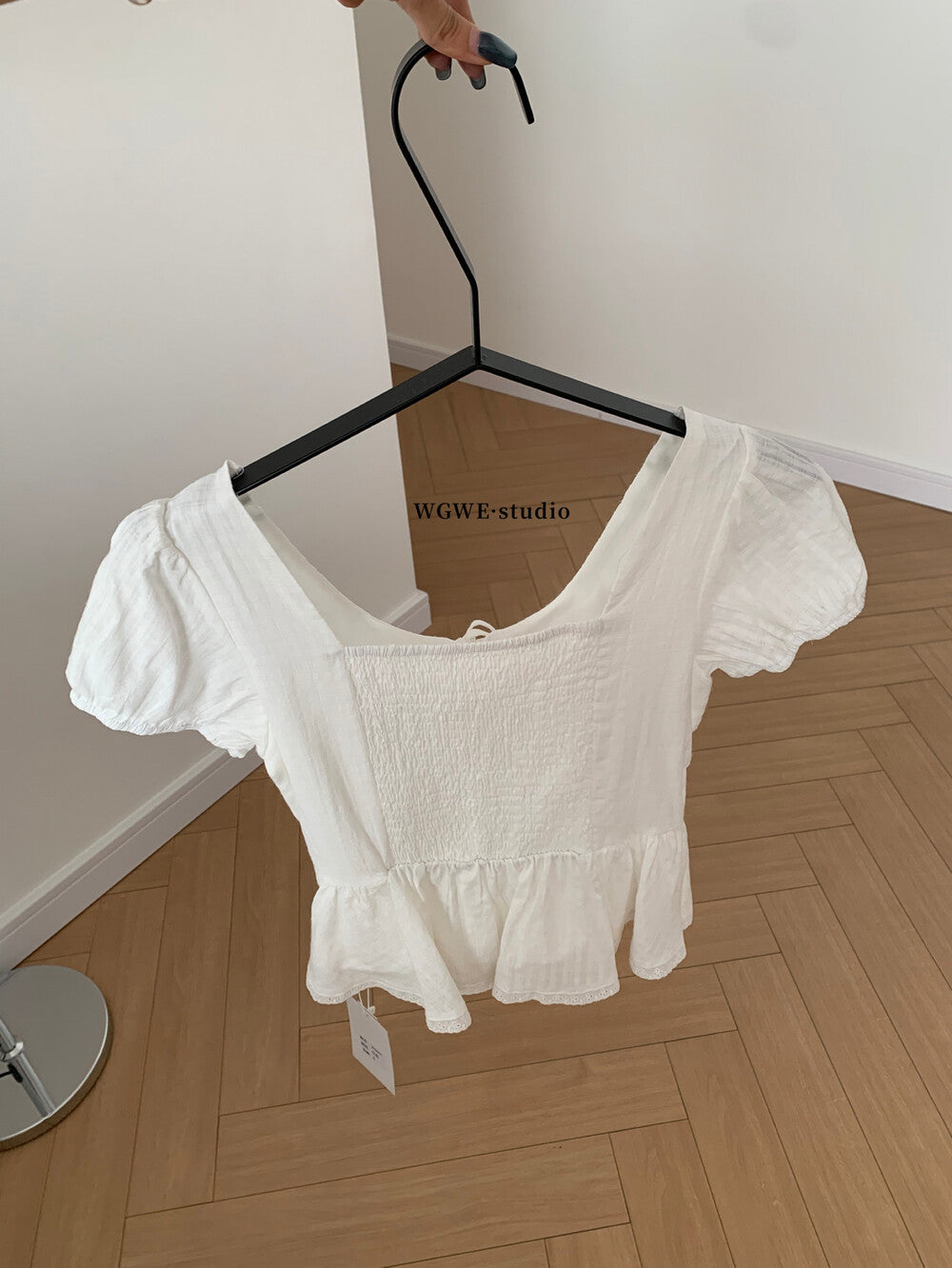 French Ruffle Puff Sleeve Slim-Fit Crop Top