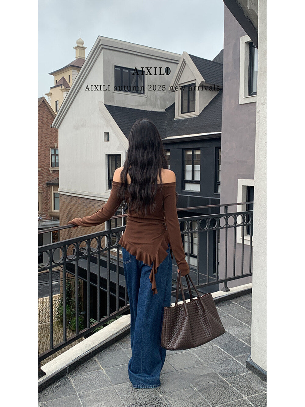 AIXILI Asymmetrical Hem Slim-Fit Knit Top