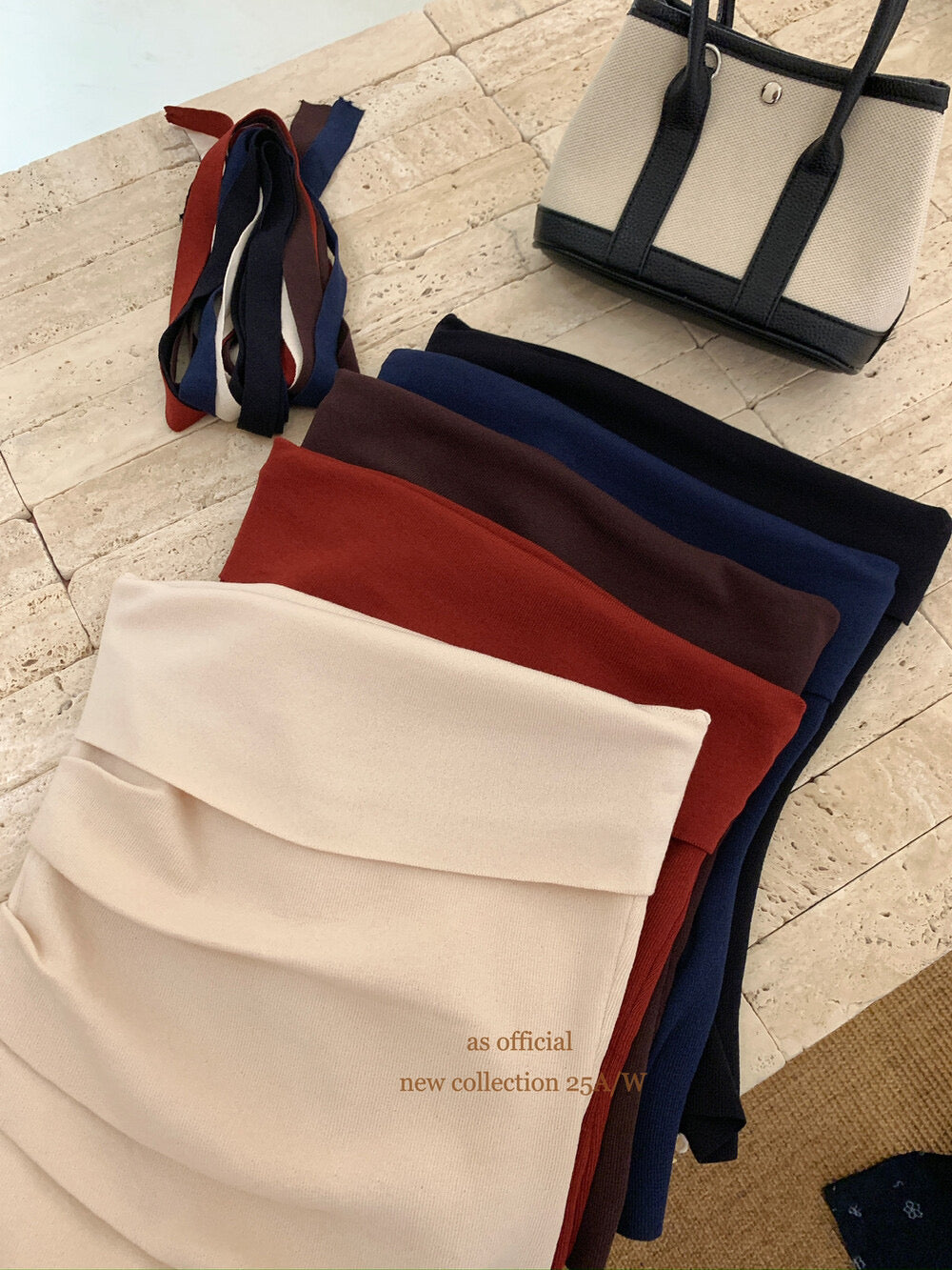 AS OFFICIAL Pleated Bandeau Top with Strap