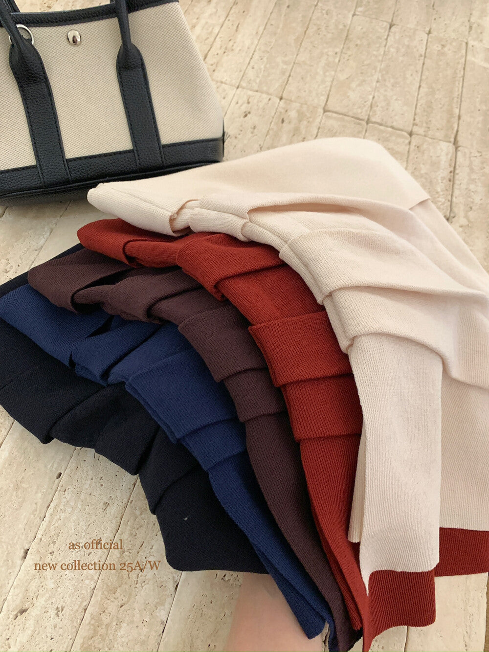 AS OFFICIAL Pleated Bandeau Top with Strap