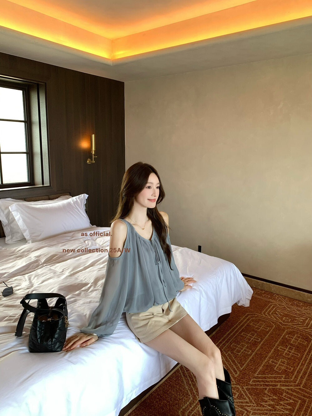 AS OFFICIAL Tie-Neck Off-Shoulder Puff Sleeve Top