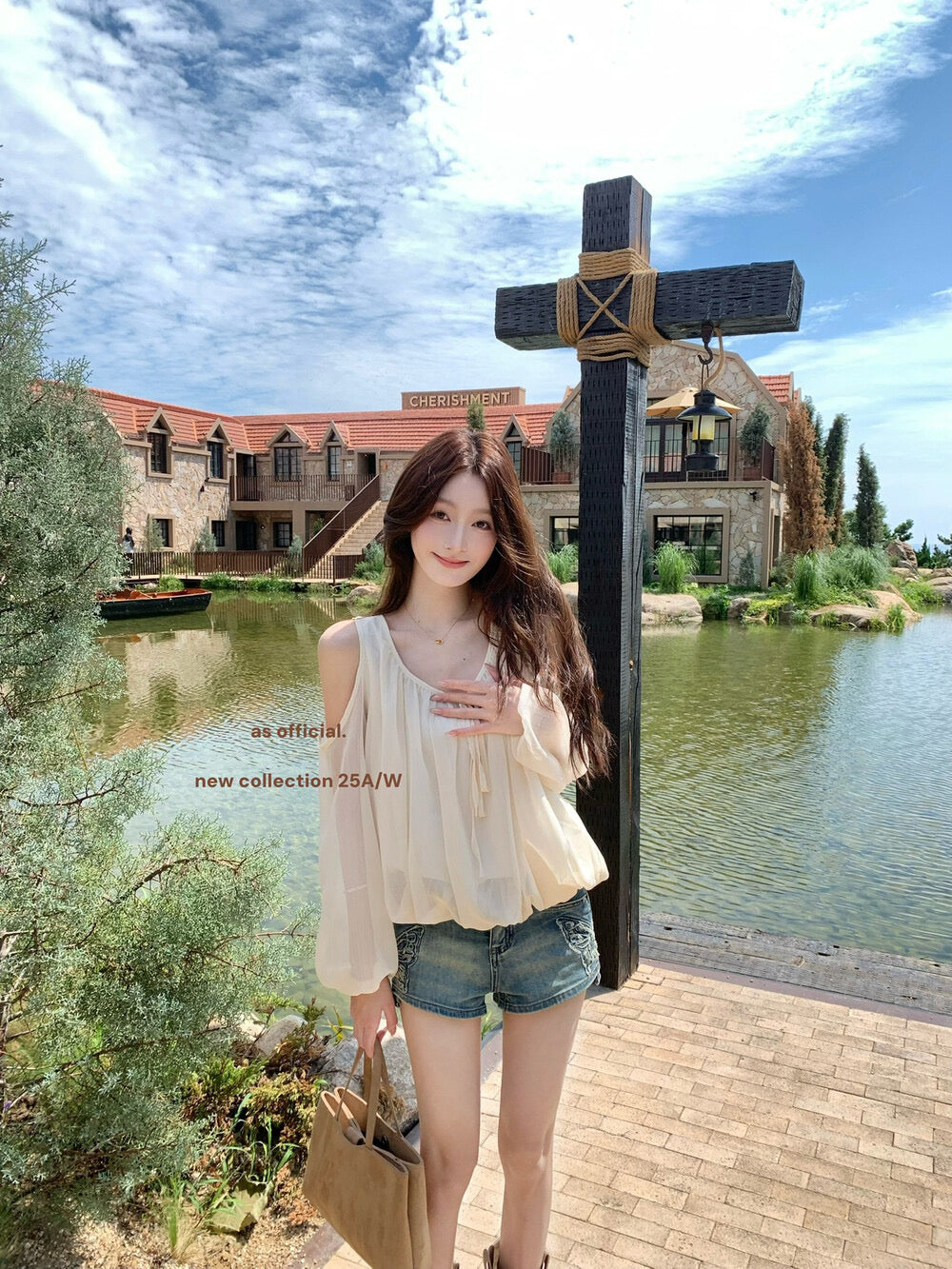 AS OFFICIAL Tie-Neck Off-Shoulder Puff Sleeve Top
