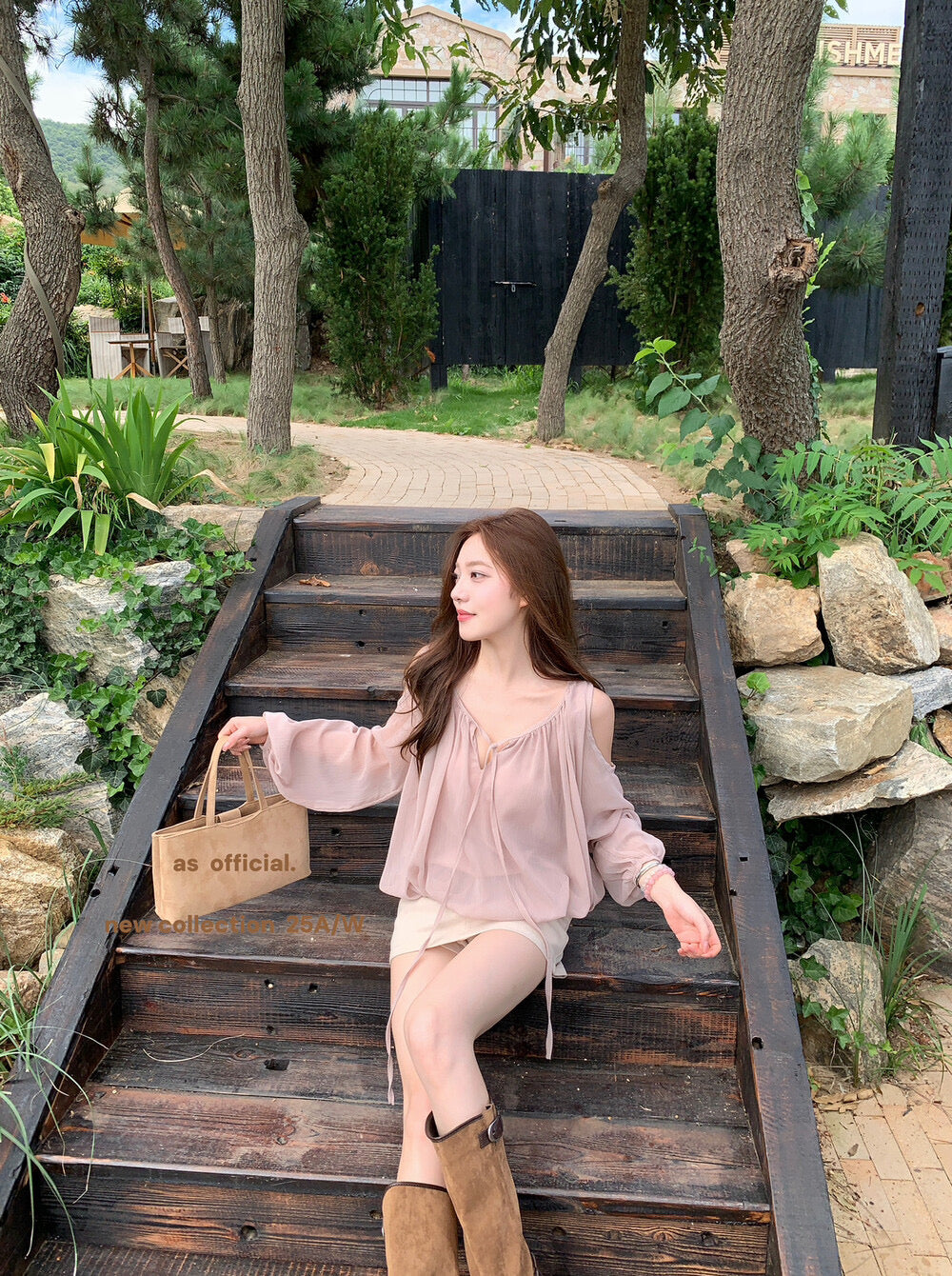 AS OFFICIAL Tie-Neck Off-Shoulder Puff Sleeve Top