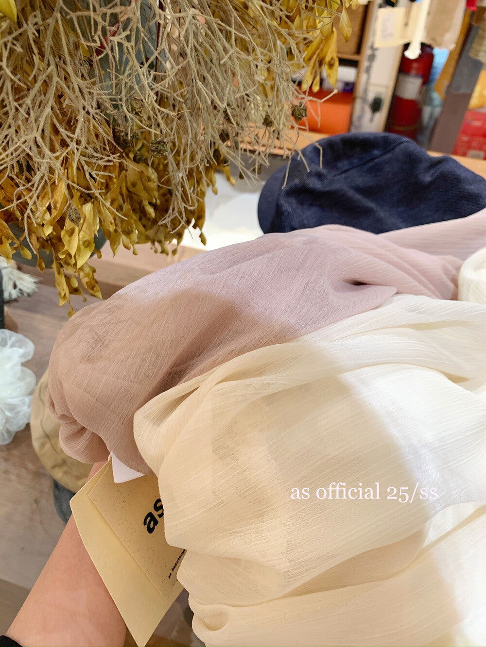AS OFFICIAL Tie-Neck Off-Shoulder Puff Sleeve Top