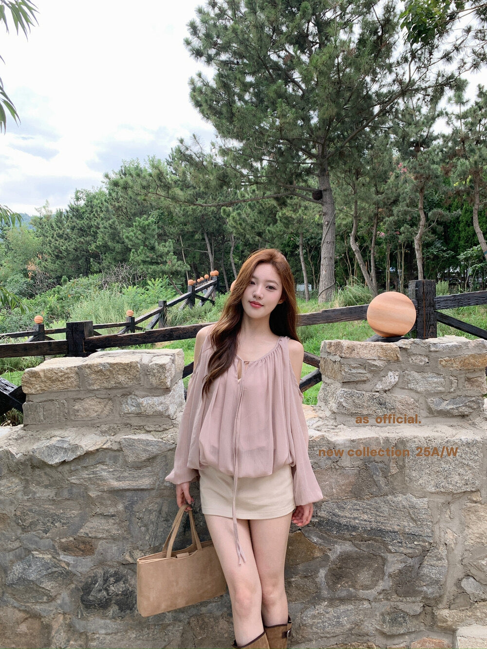 AS OFFICIAL Tie-Neck Off-Shoulder Puff Sleeve Top