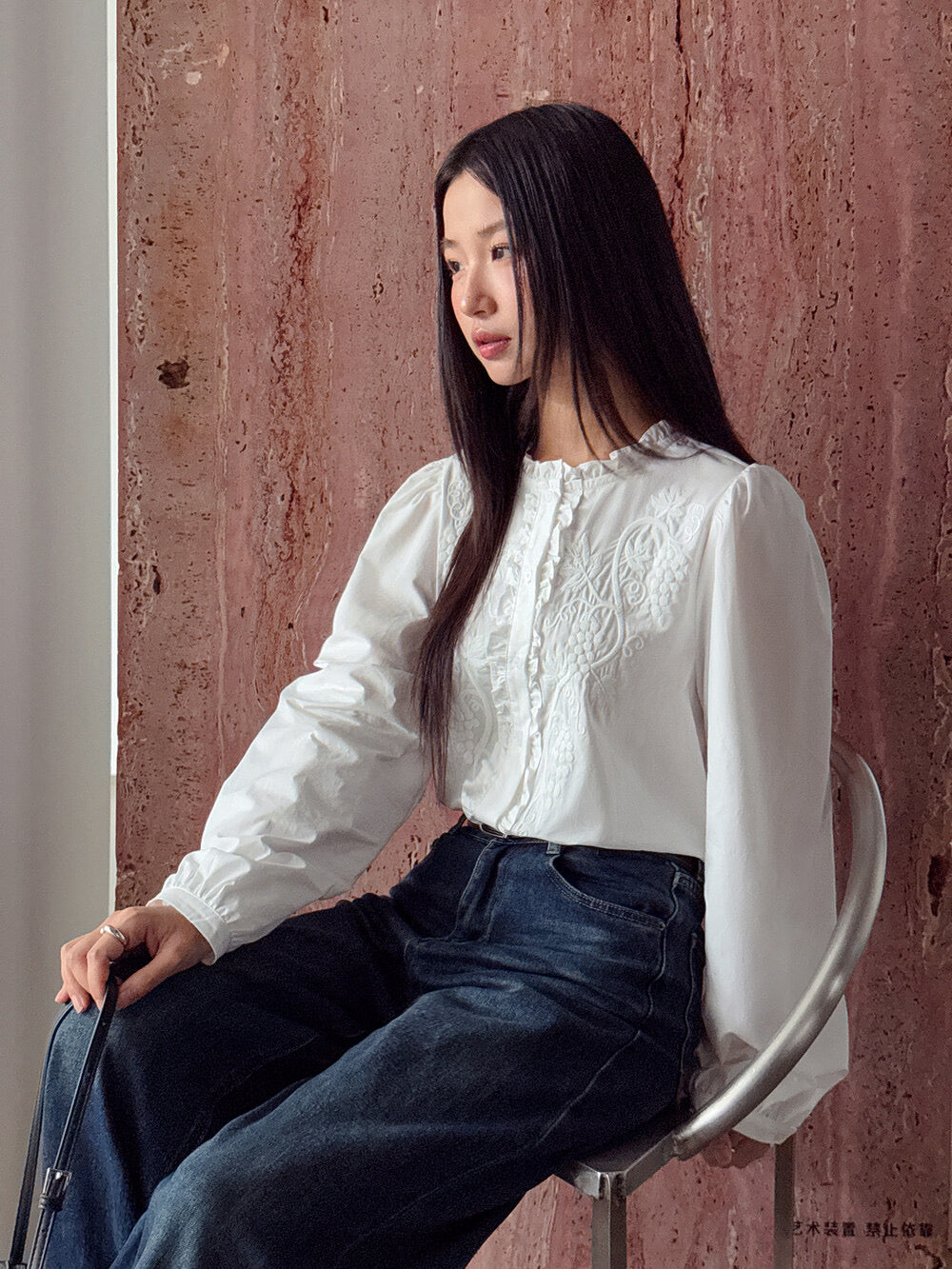APXIVI Retro High-Waist Flared Hem Denim Pants