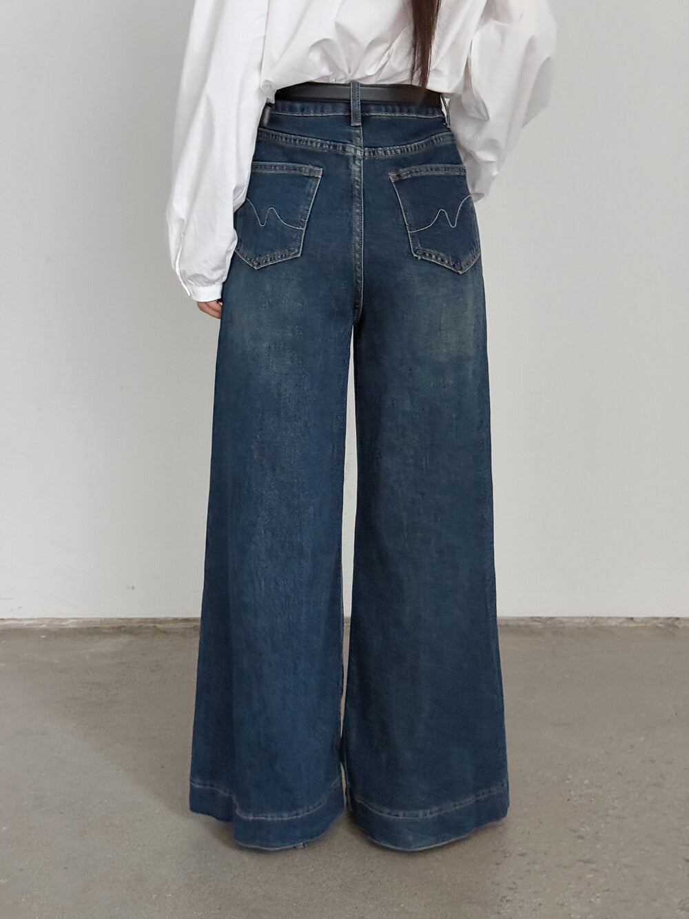APXIVI Retro High-Waist Flared Hem Denim Pants