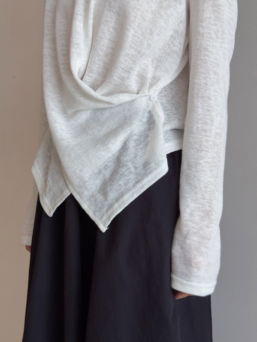 APXIVI Cross-Waist Round Neck Long-Sleeve Tee