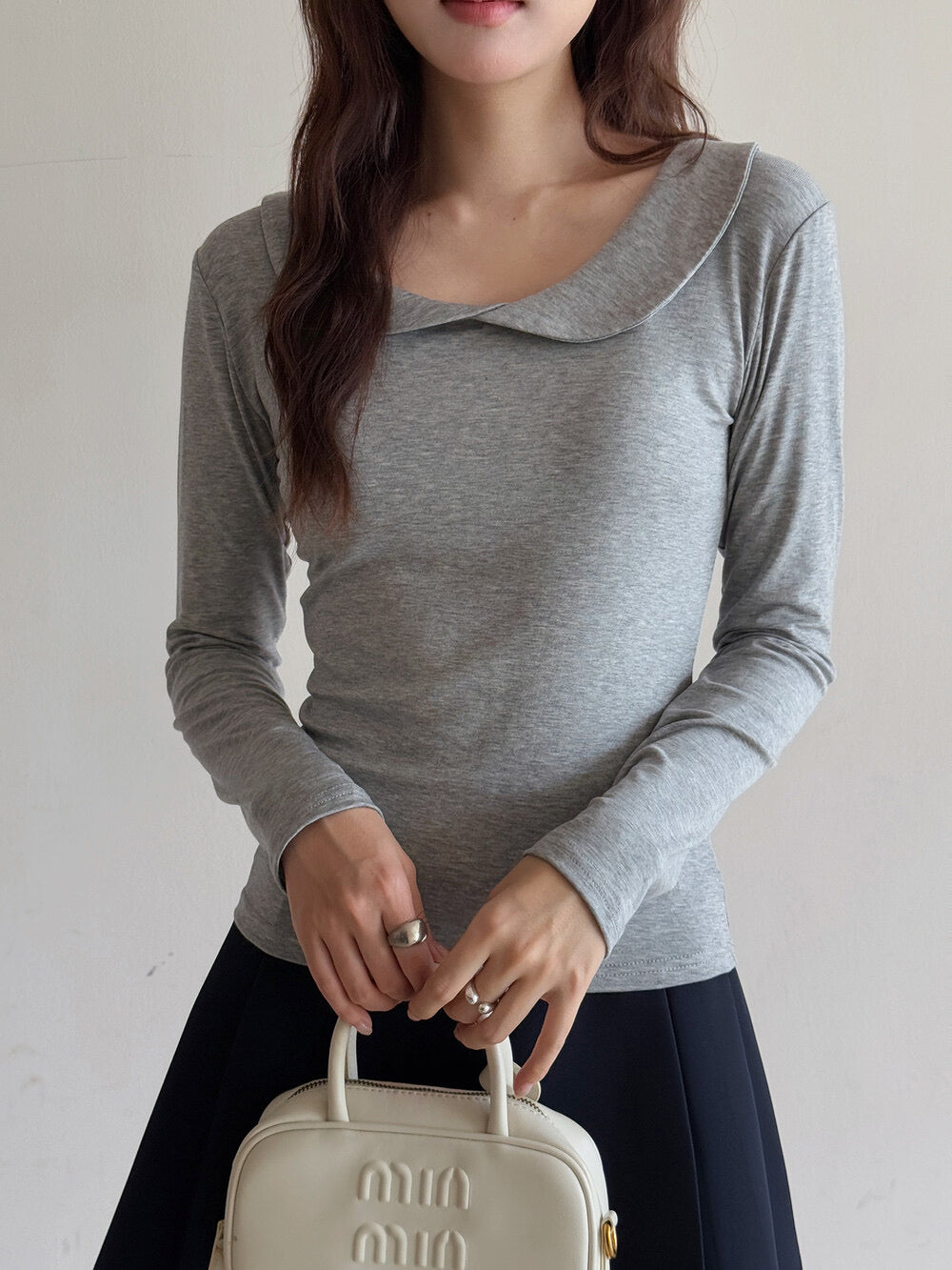 APXIVI Korean-Inspired Commuter Doll Collar Shoulder-Fit Long-Sleeve Tee