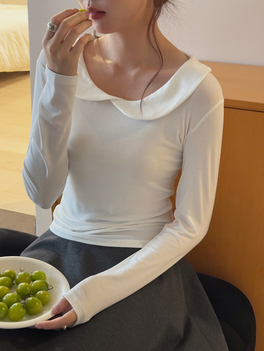 APXIVI Korean-Inspired Commuter Doll Collar Shoulder-Fit Long-Sleeve Tee