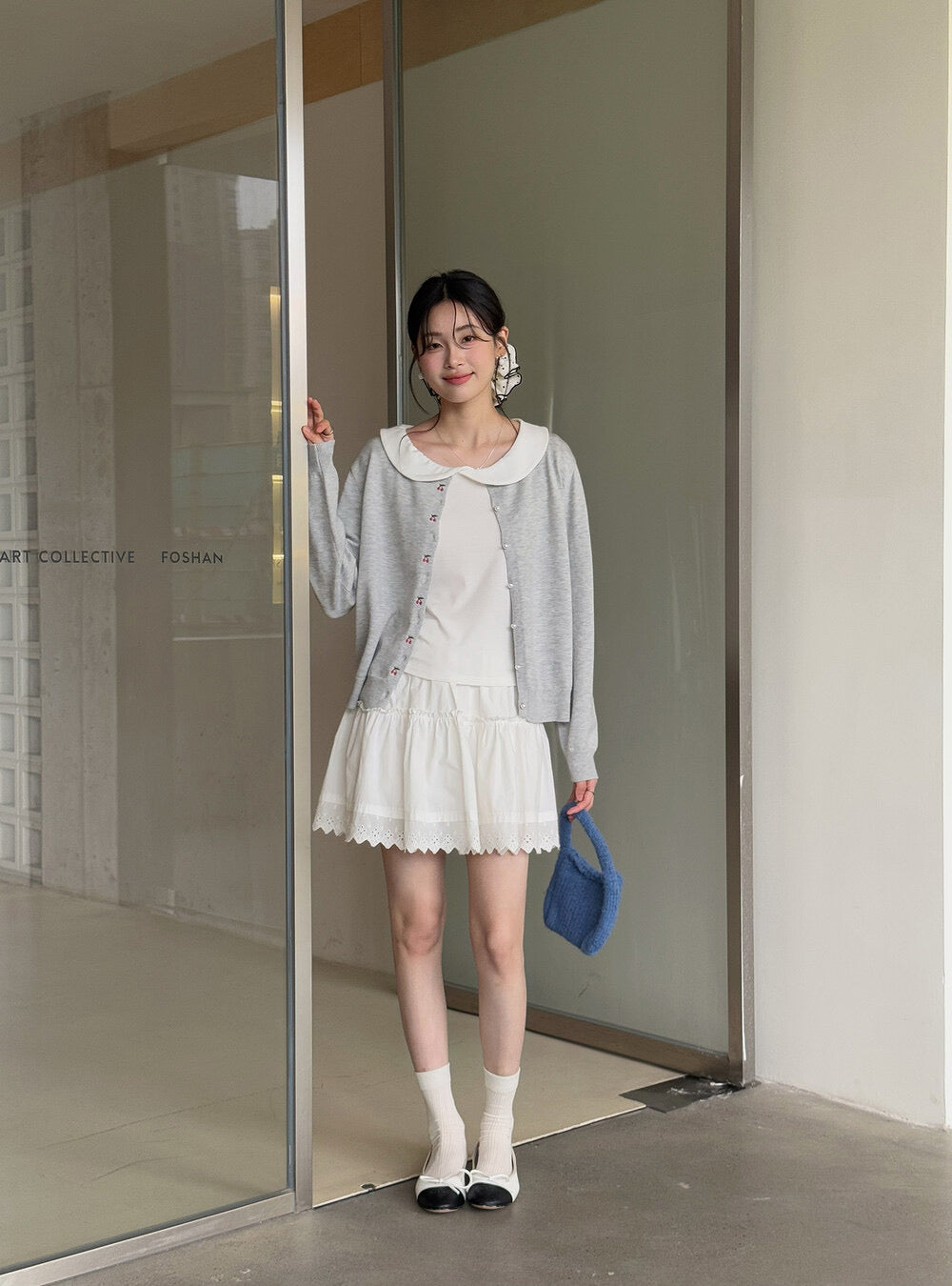APXIVI Korean-Inspired Commuter Doll Collar Shoulder-Fit Long-Sleeve Tee