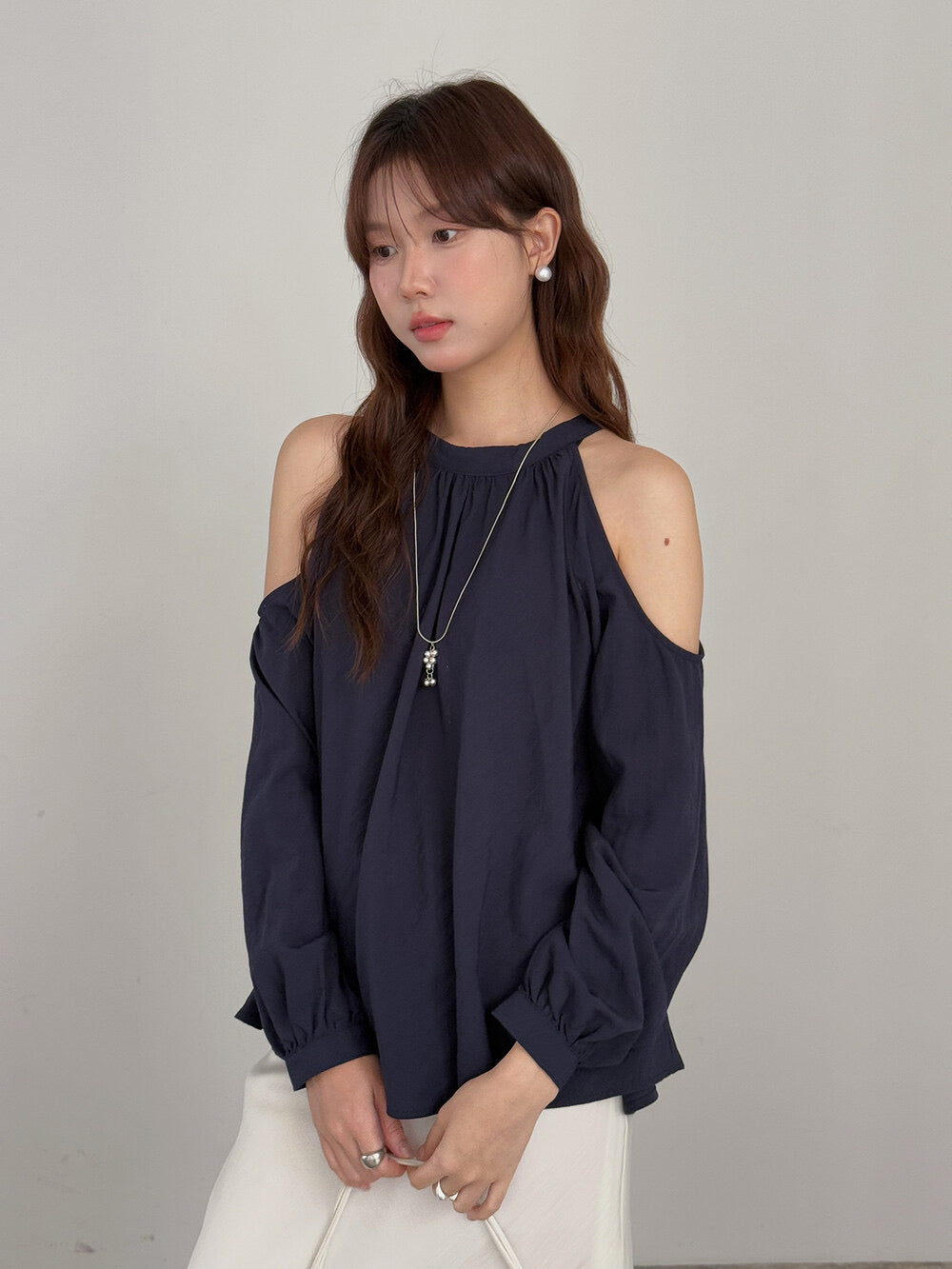 APXIVI Halter Off-Shoulder Design Shirt