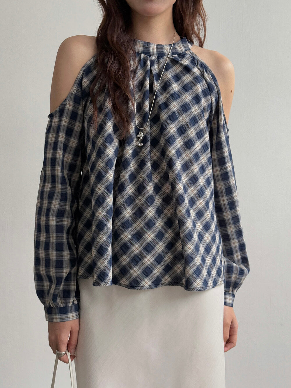 APXIVI Halter Off-Shoulder Design Shirt