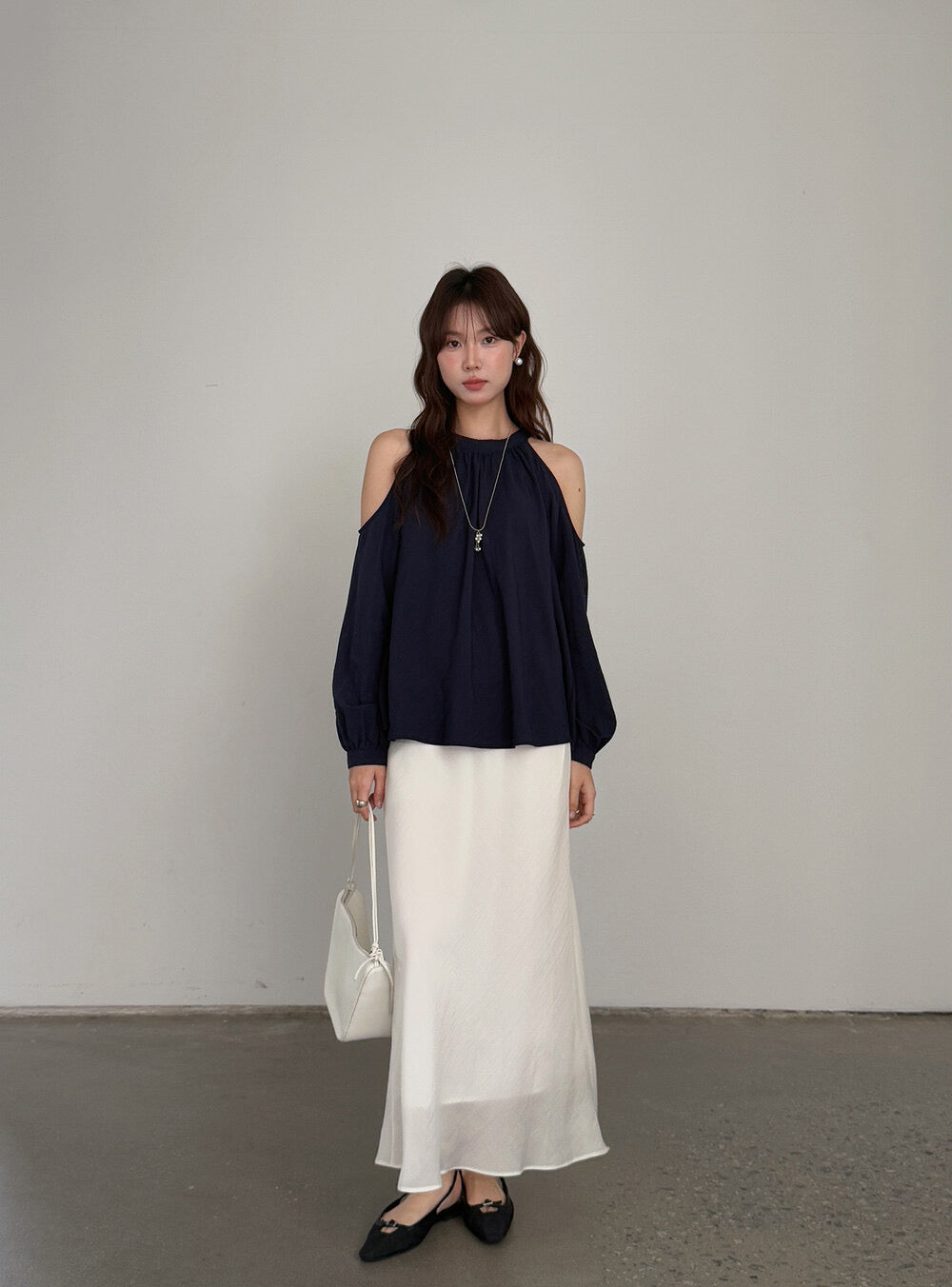 APXIVI Halter Off-Shoulder Design Shirt
