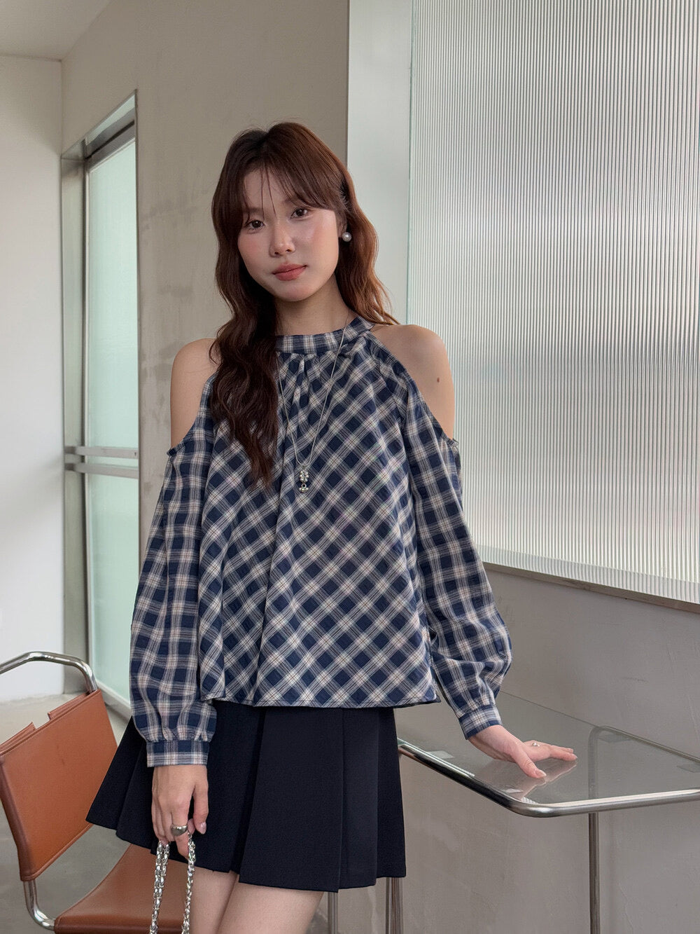 APXIVI Halter Off-Shoulder Design Shirt