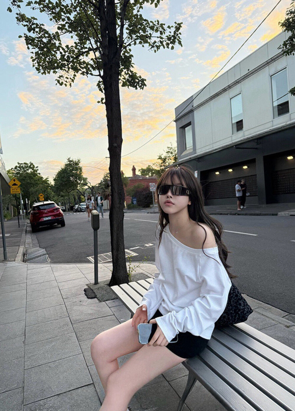 WGWE Off-Shoulder Slouchy Loose Long Sleeve Tee