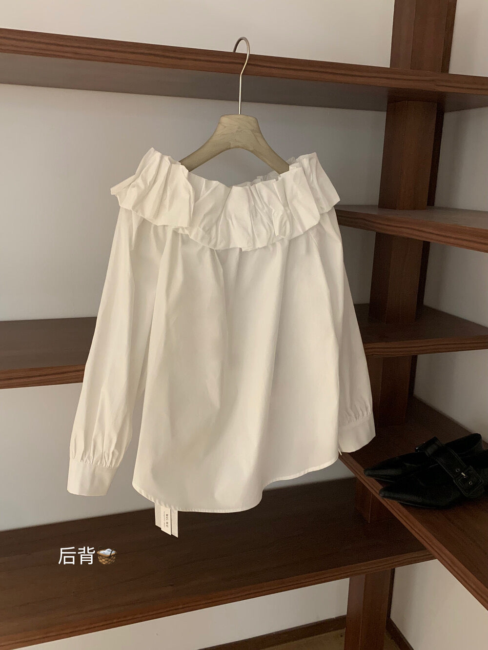 WGWE Off-Shoulder Lantern Sleeve Blouse