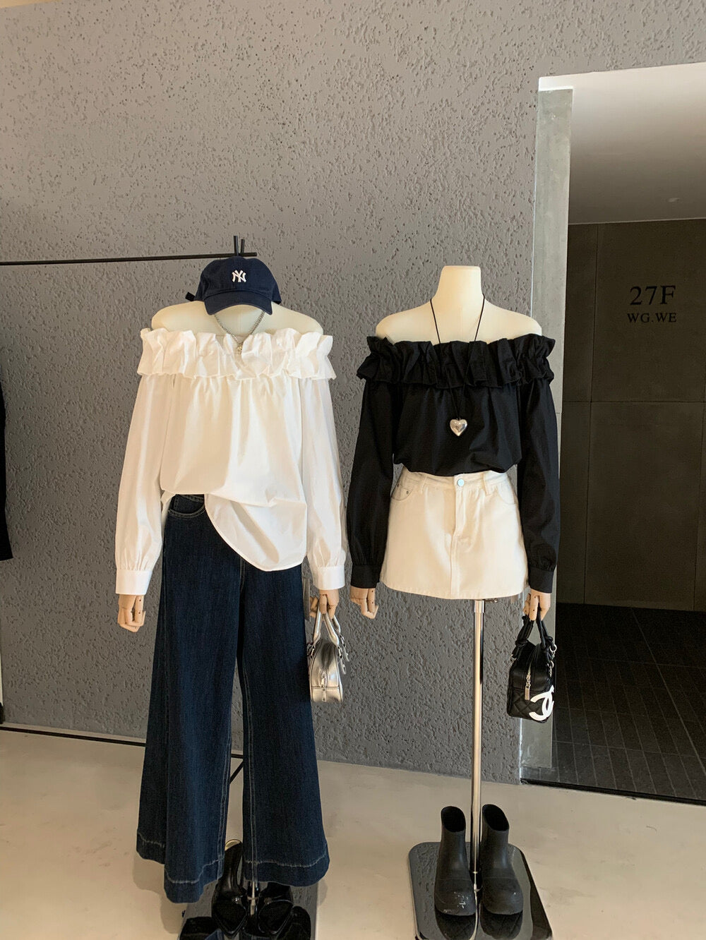 WGWE Off-Shoulder Lantern Sleeve Blouse