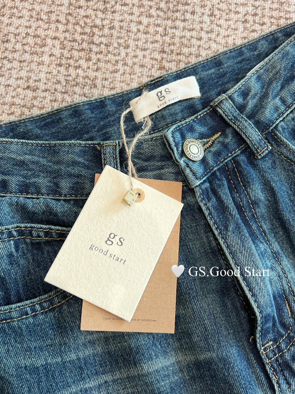 GS.GOOD START Retro Cat-Scratch Wash Straight-Leg Jeans