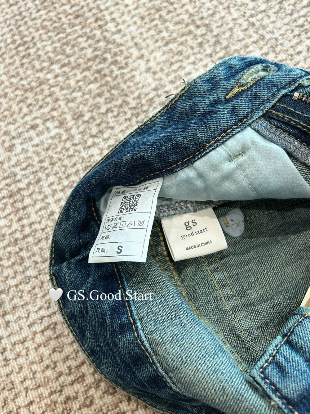 GS.GOOD START Retro Cat-Scratch Wash Straight-Leg Jeans