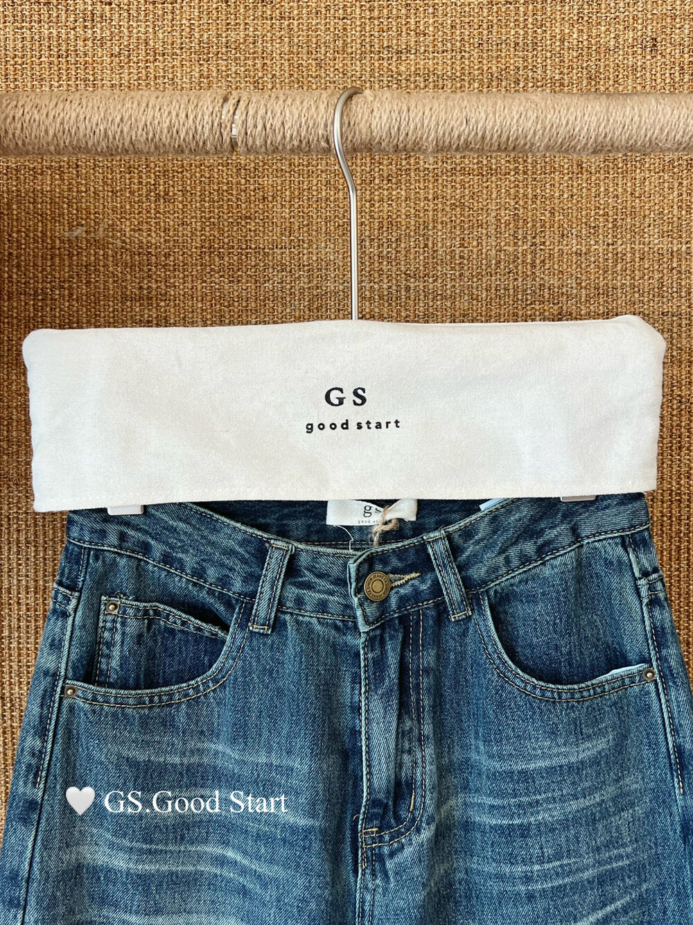 GS.GOOD START Retro Cat-Scratch Wash Straight-Leg Jeans