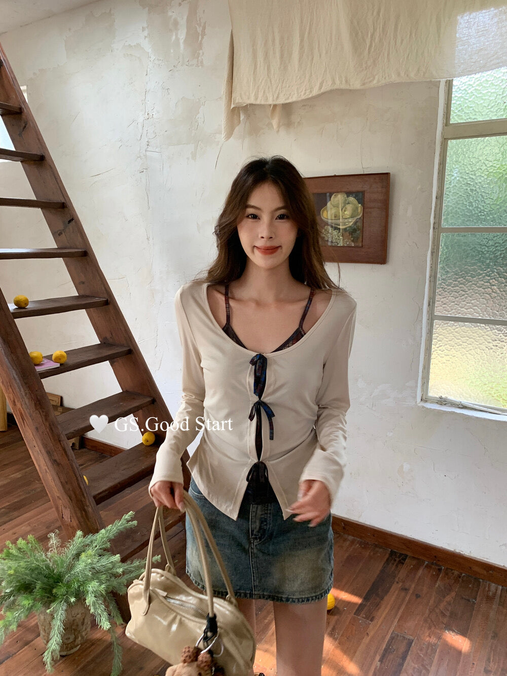 GS.GOOD START Contrast Bow Faux Two-Piece Top