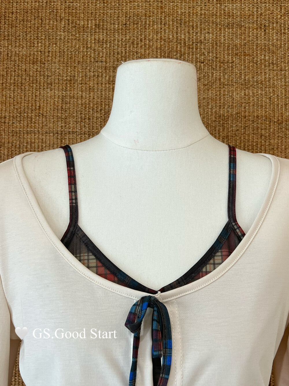 GS.GOOD START Contrast Bow Faux Two-Piece Top