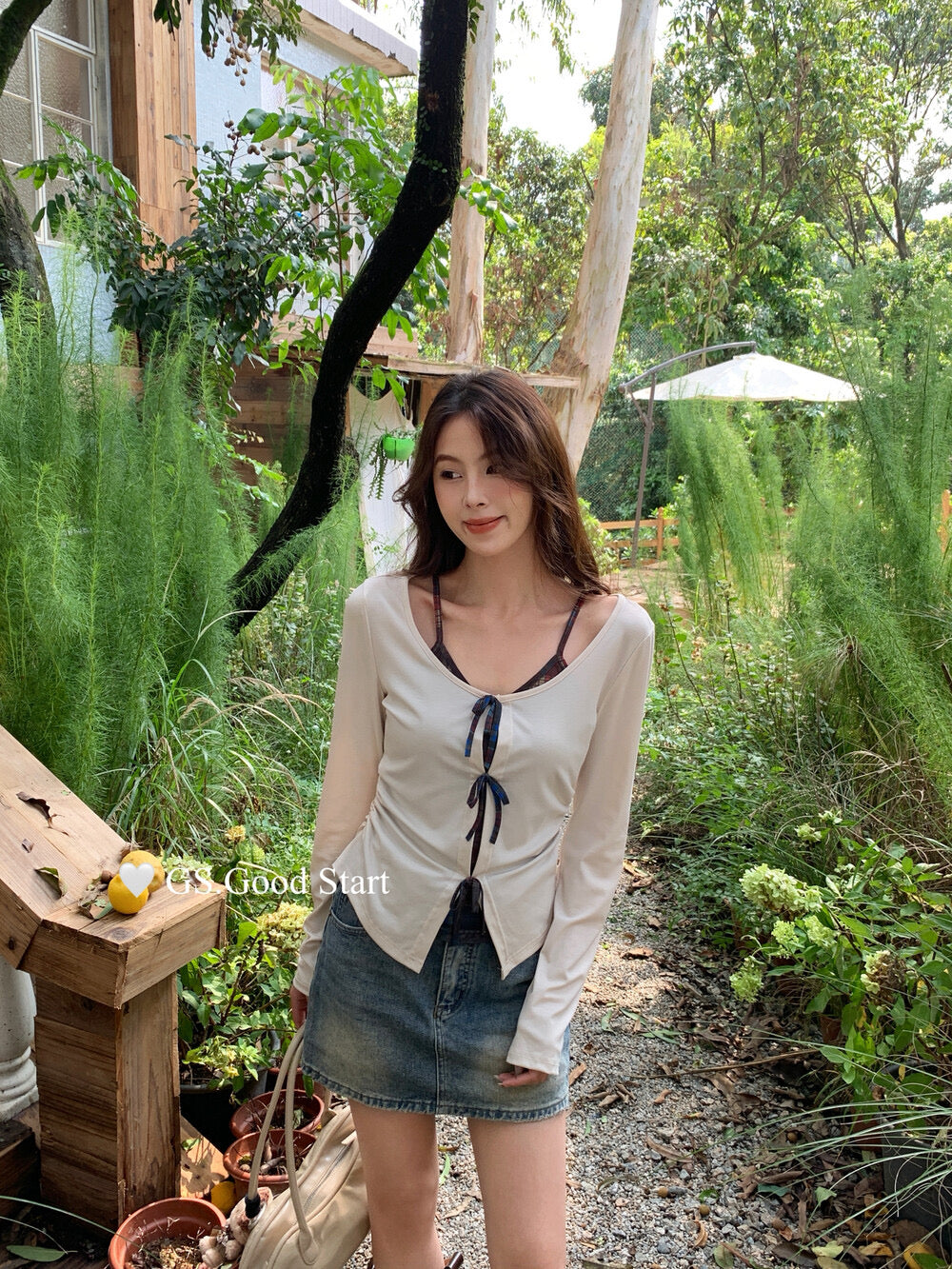 GS.GOOD START Contrast Bow Faux Two-Piece Top