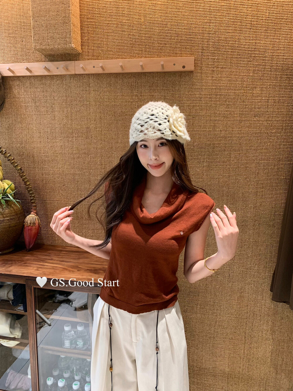 GS.GOOD START Elegant Drape-Neck Sleeveless Knit Vest