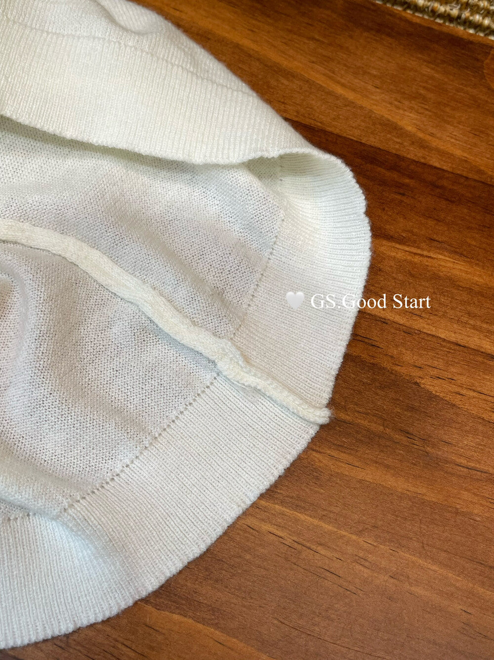 GS.GOOD START Elegant Drape-Neck Sleeveless Knit Vest