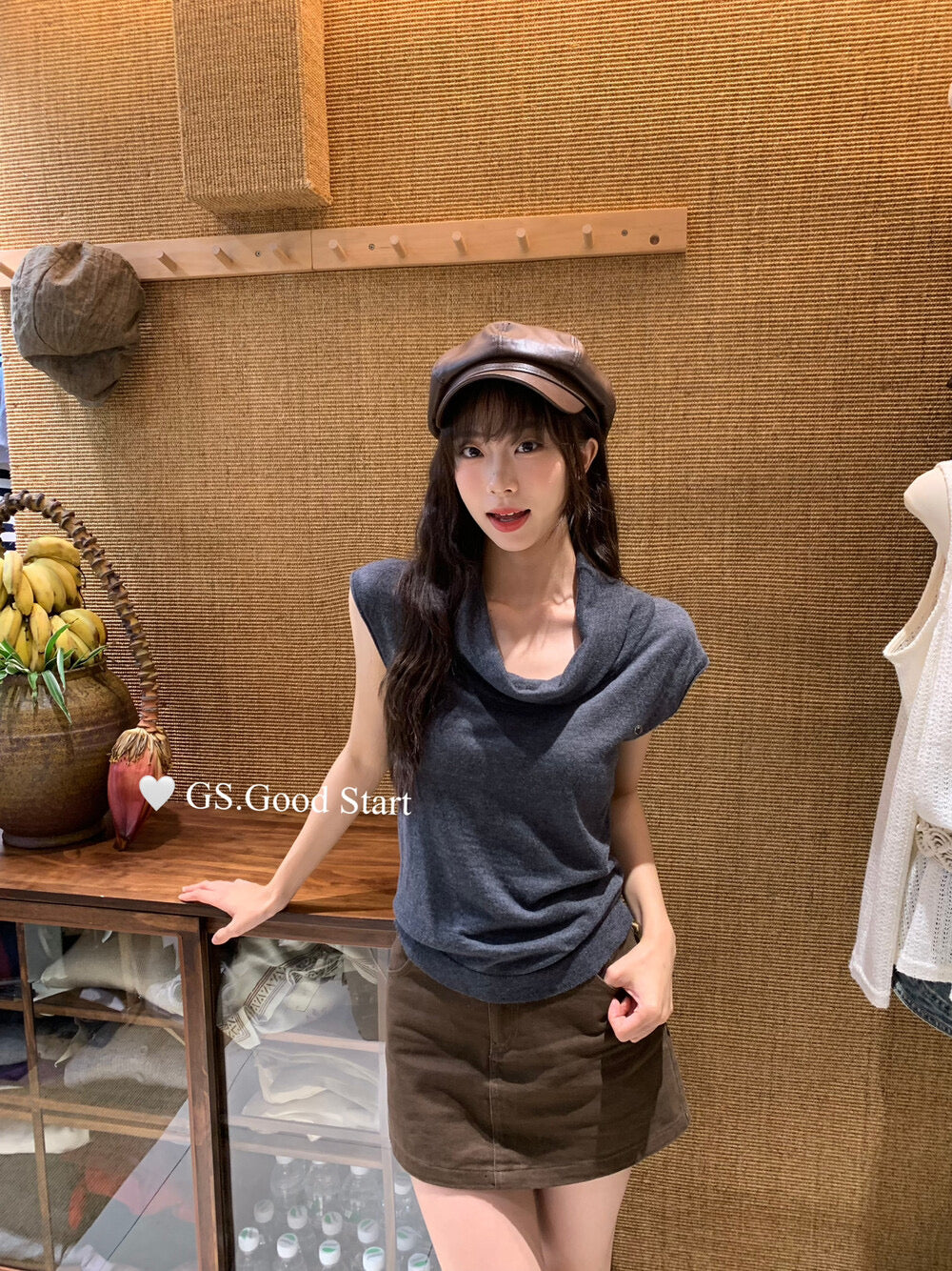 GS.GOOD START Elegant Drape-Neck Sleeveless Knit Vest
