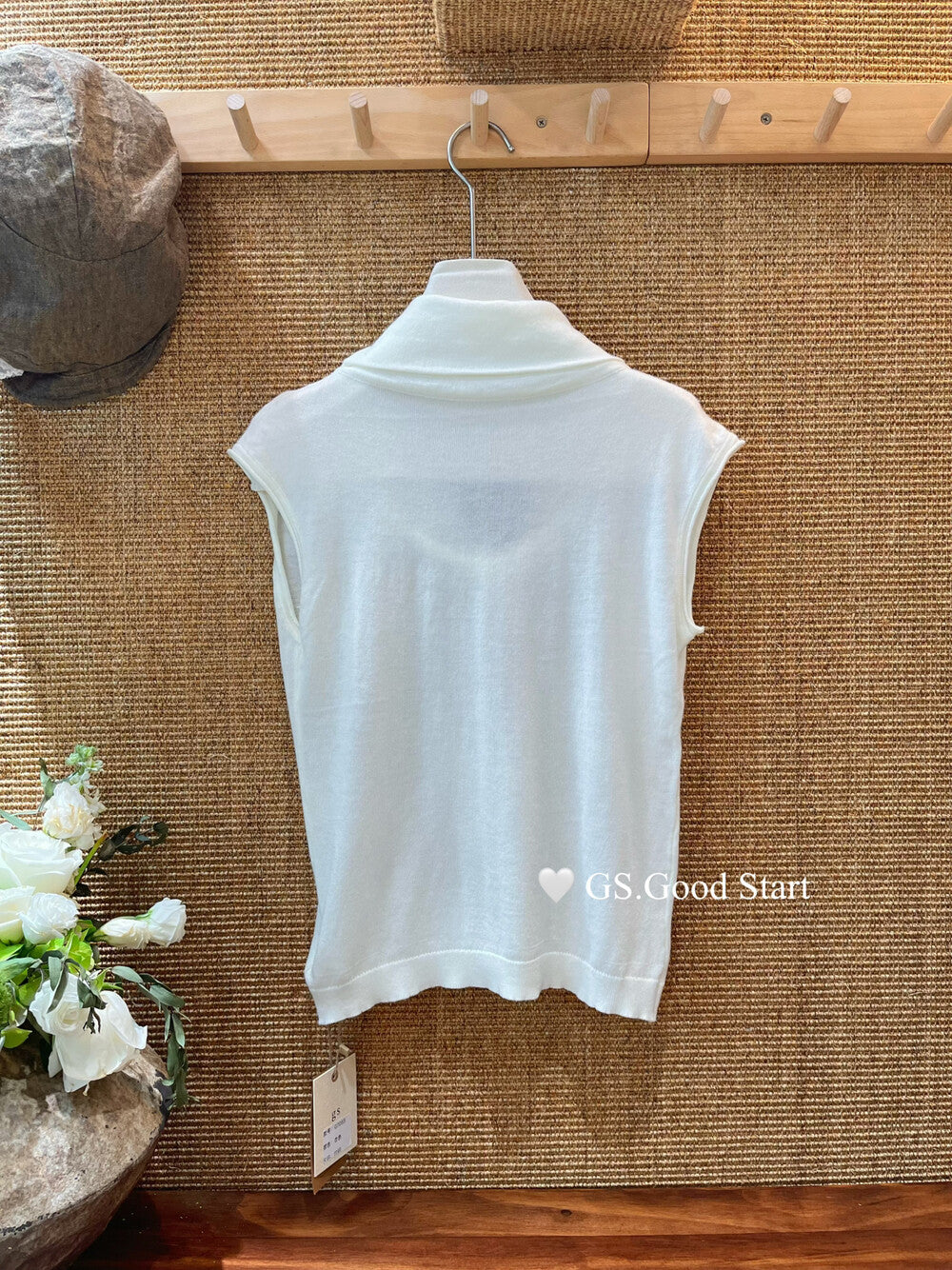 GS.GOOD START Elegant Drape-Neck Sleeveless Knit Vest