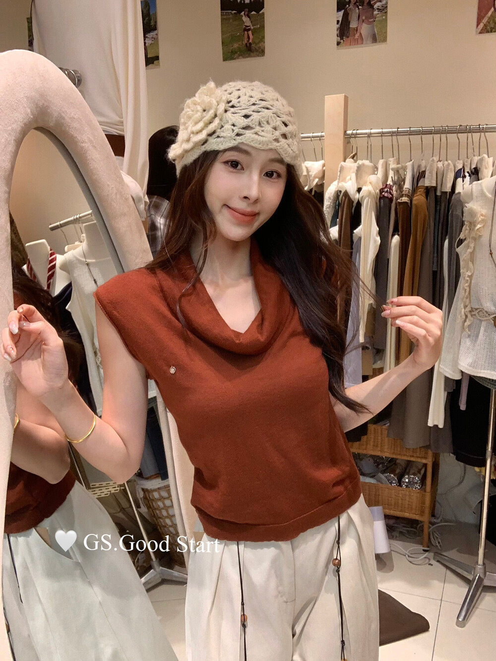 GS.GOOD START Elegant Drape-Neck Sleeveless Knit Vest