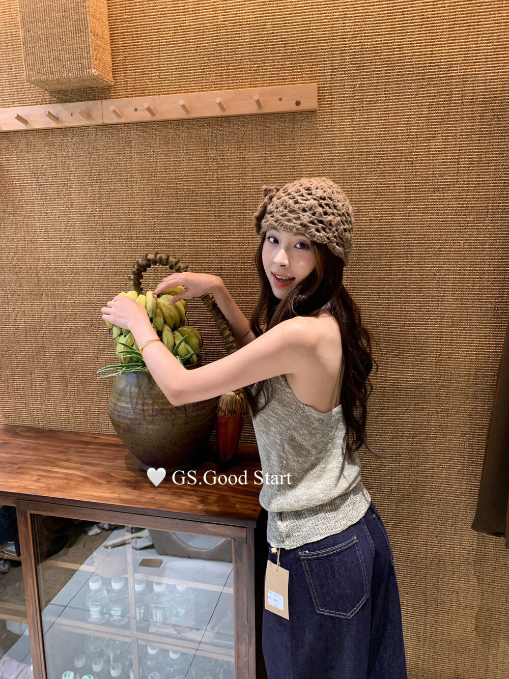 GS.GOOD START Halter Neck Pure Desire Tank Top