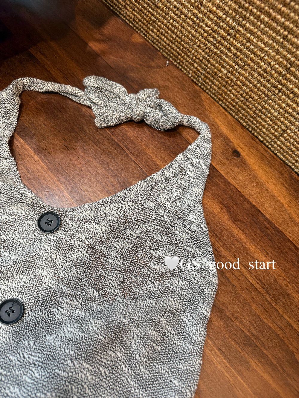 GS.GOOD START Halter Neck Pure Desire Tank Top