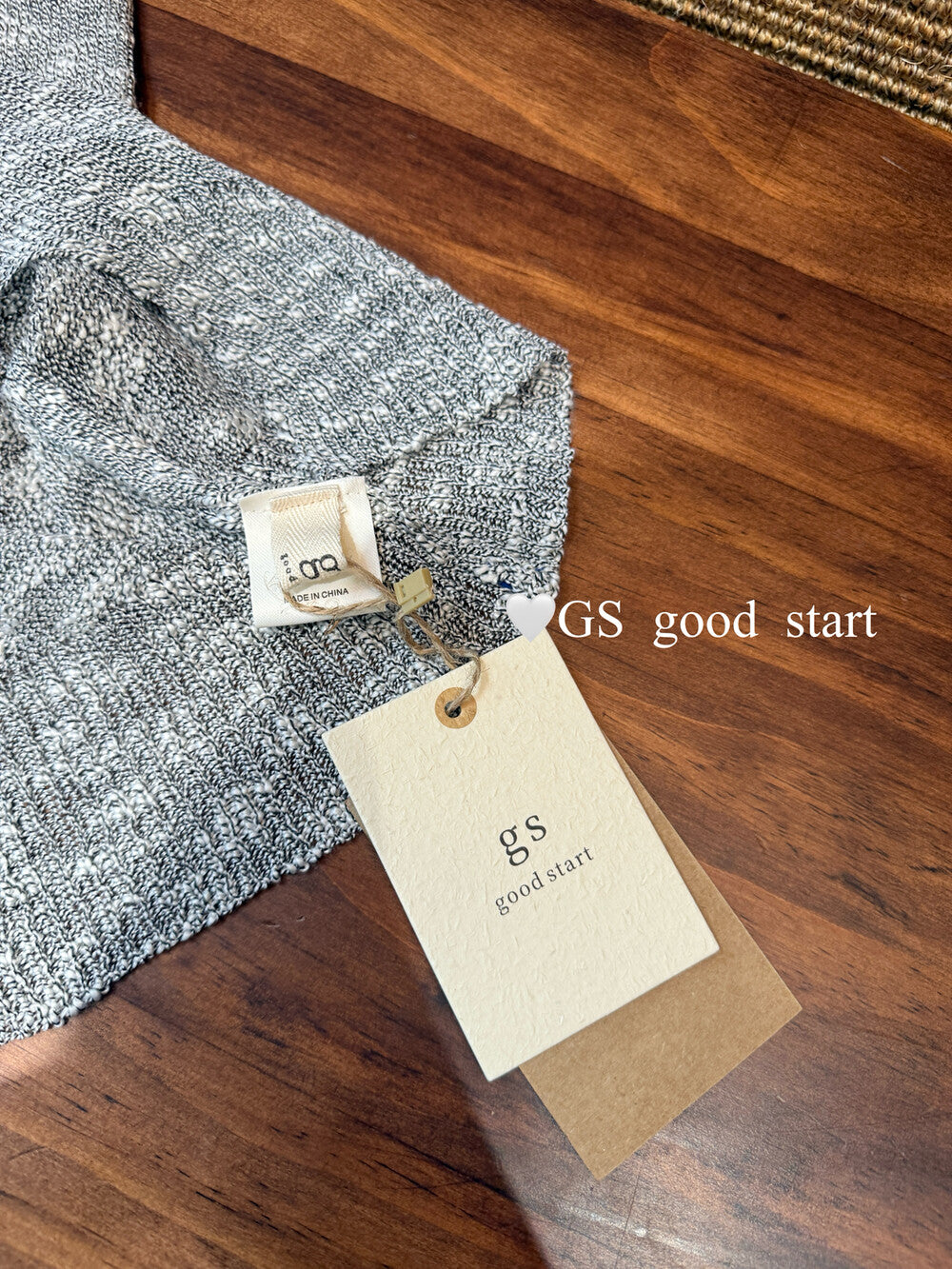 GS.GOOD START Halter Neck Pure Desire Tank Top