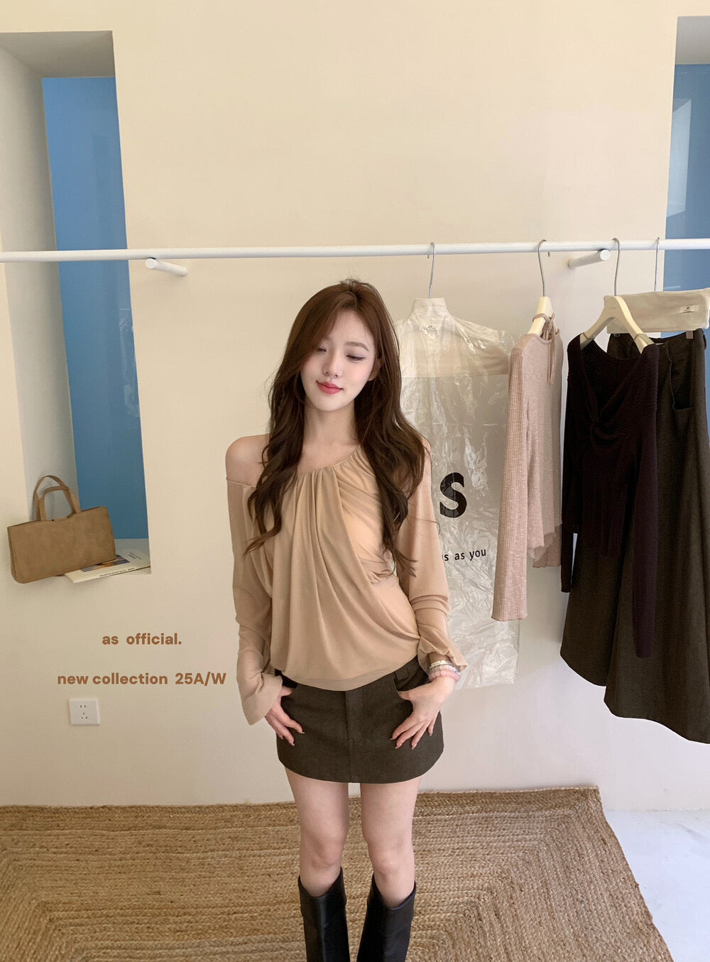 AS OFFICIAL Peach Trap Mesh One-Shoulder Ruched Top