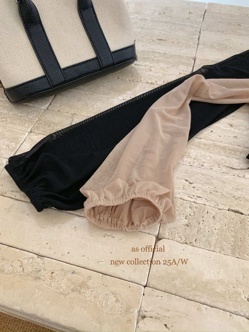 AS OFFICIAL Peach Trap Mesh One-Shoulder Ruched Top
