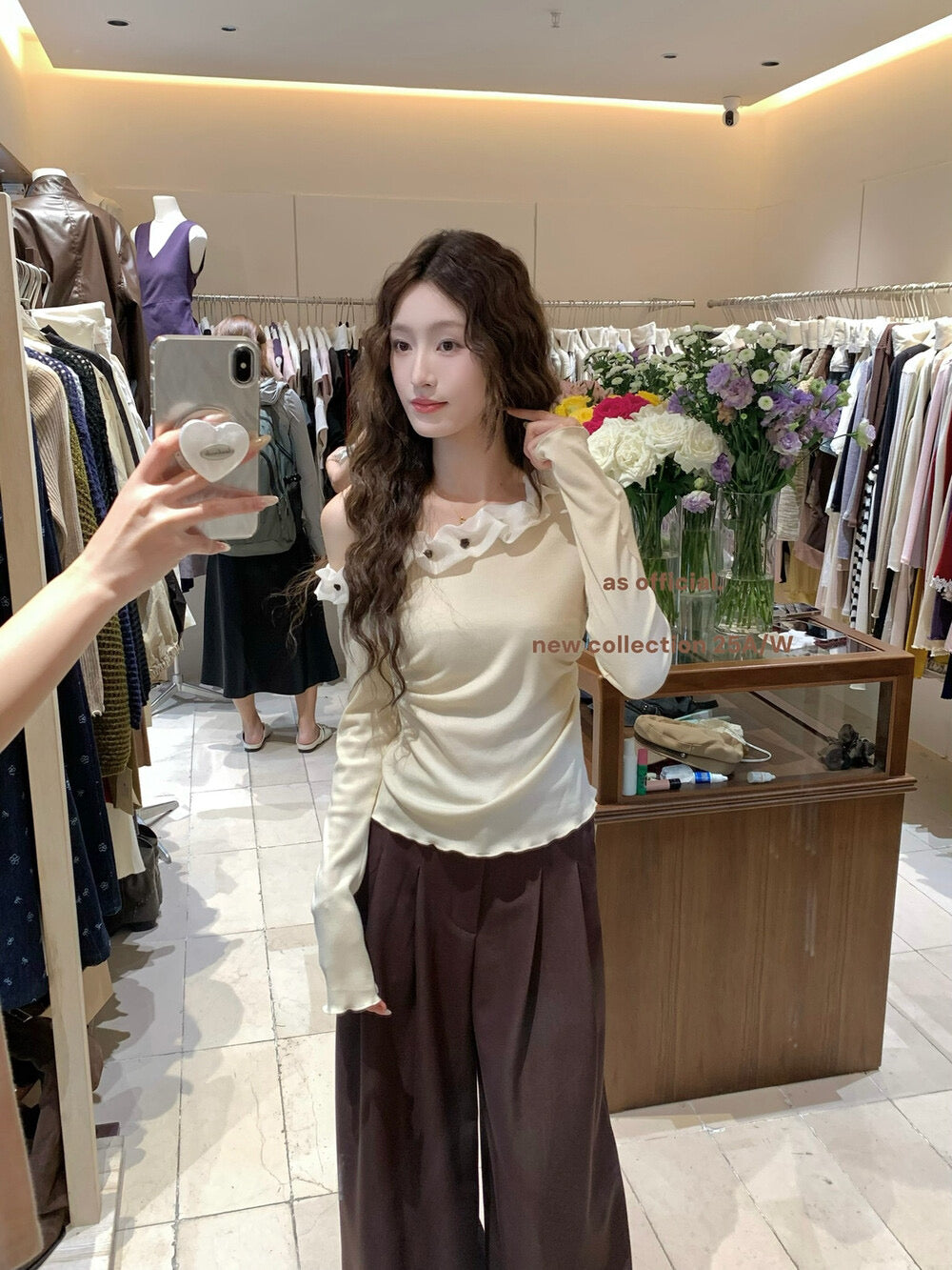 AS OFFICIAL Cloud-Feel 3D Floral Asymmetrical Shoulder Top
