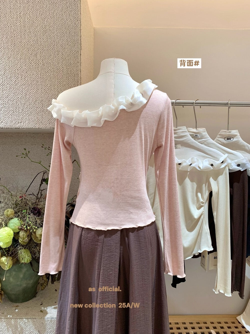 AS OFFICIAL Cloud-Feel 3D Floral Asymmetrical Shoulder Top