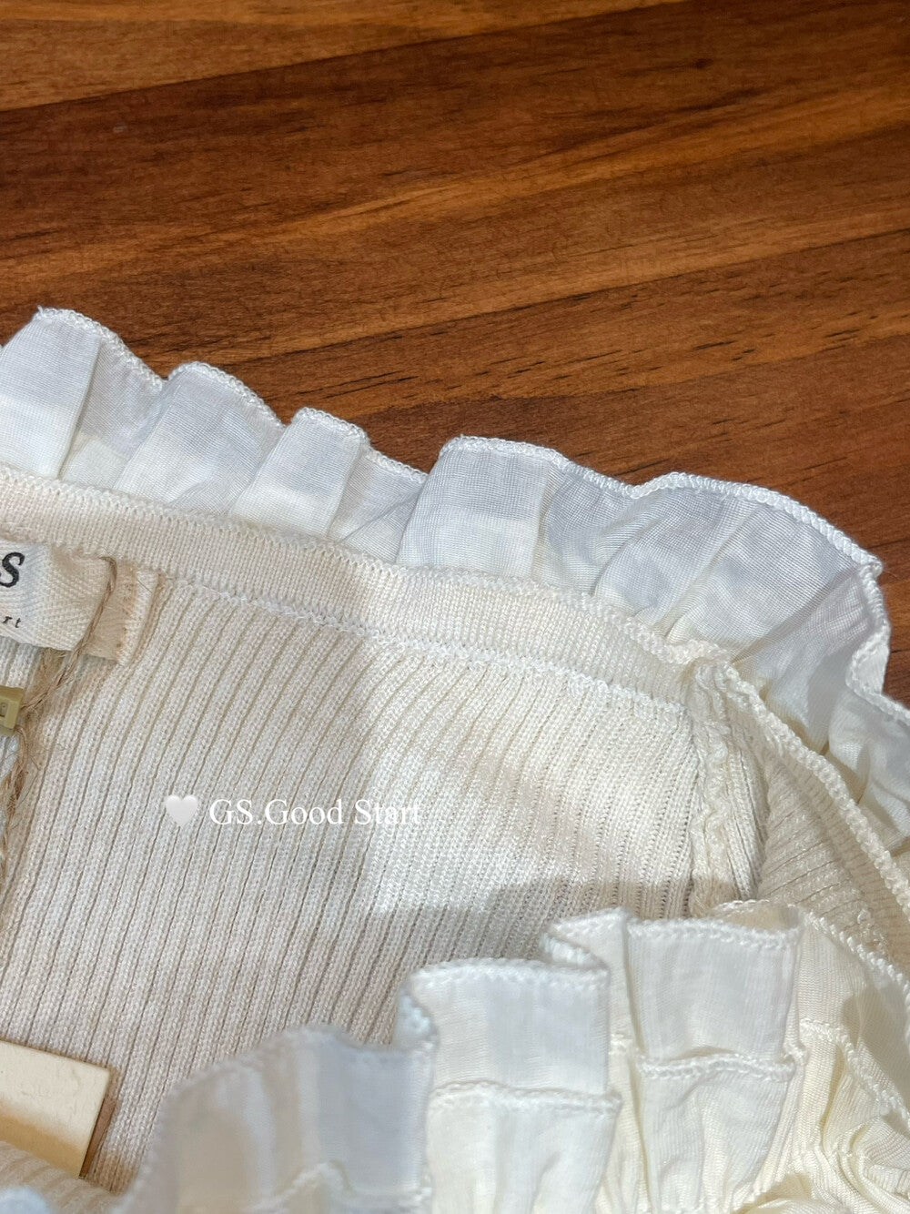 Ruffle Trim Off-Shoulder Knit Top