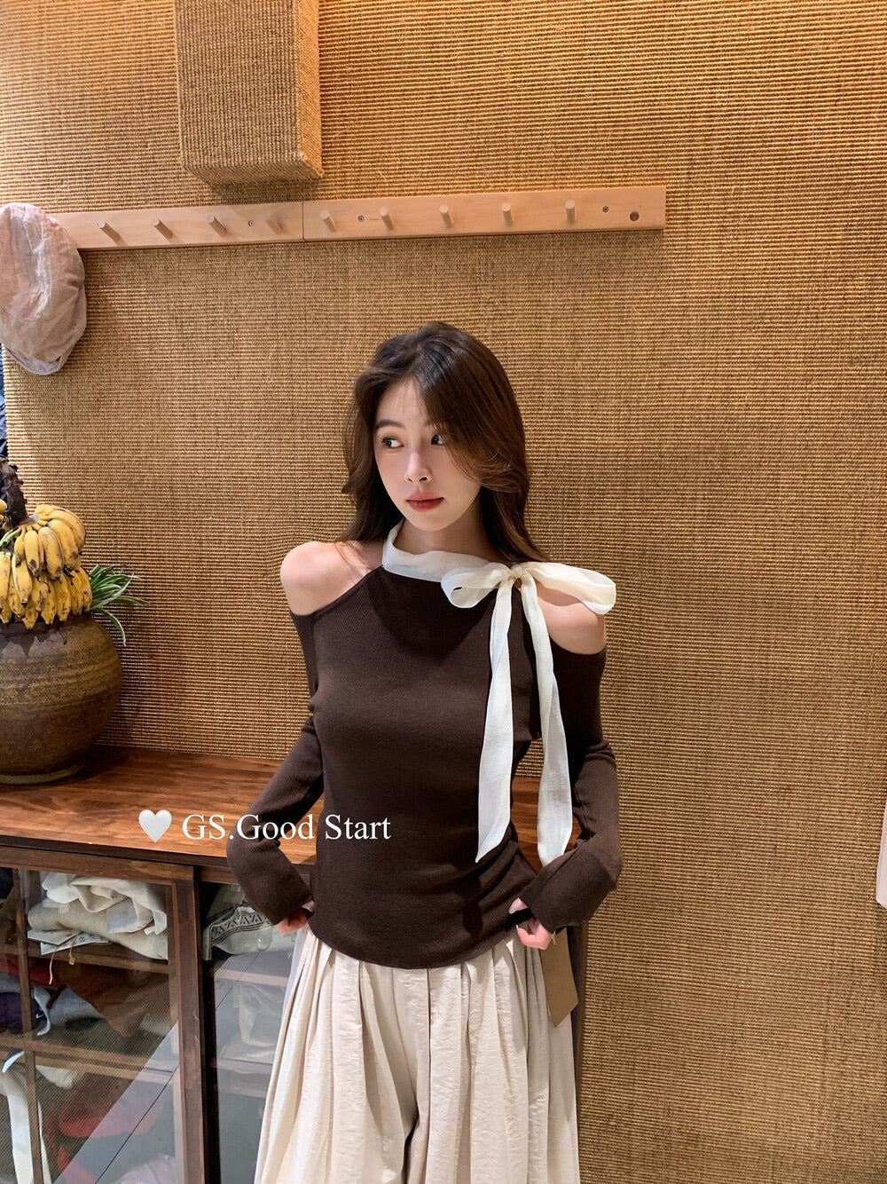 Sweet Bow Off-Shoulder Knit Top