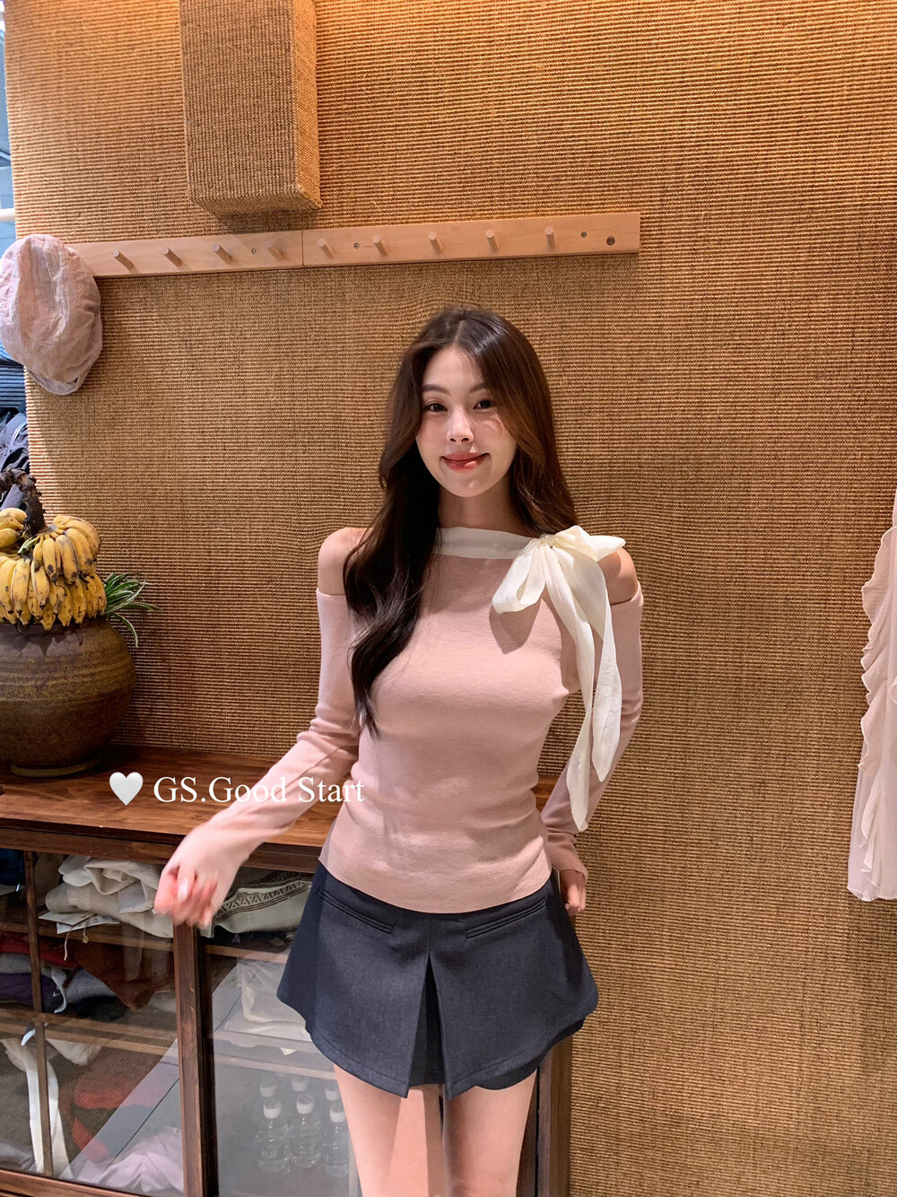 Sweet Bow Off-Shoulder Knit Top