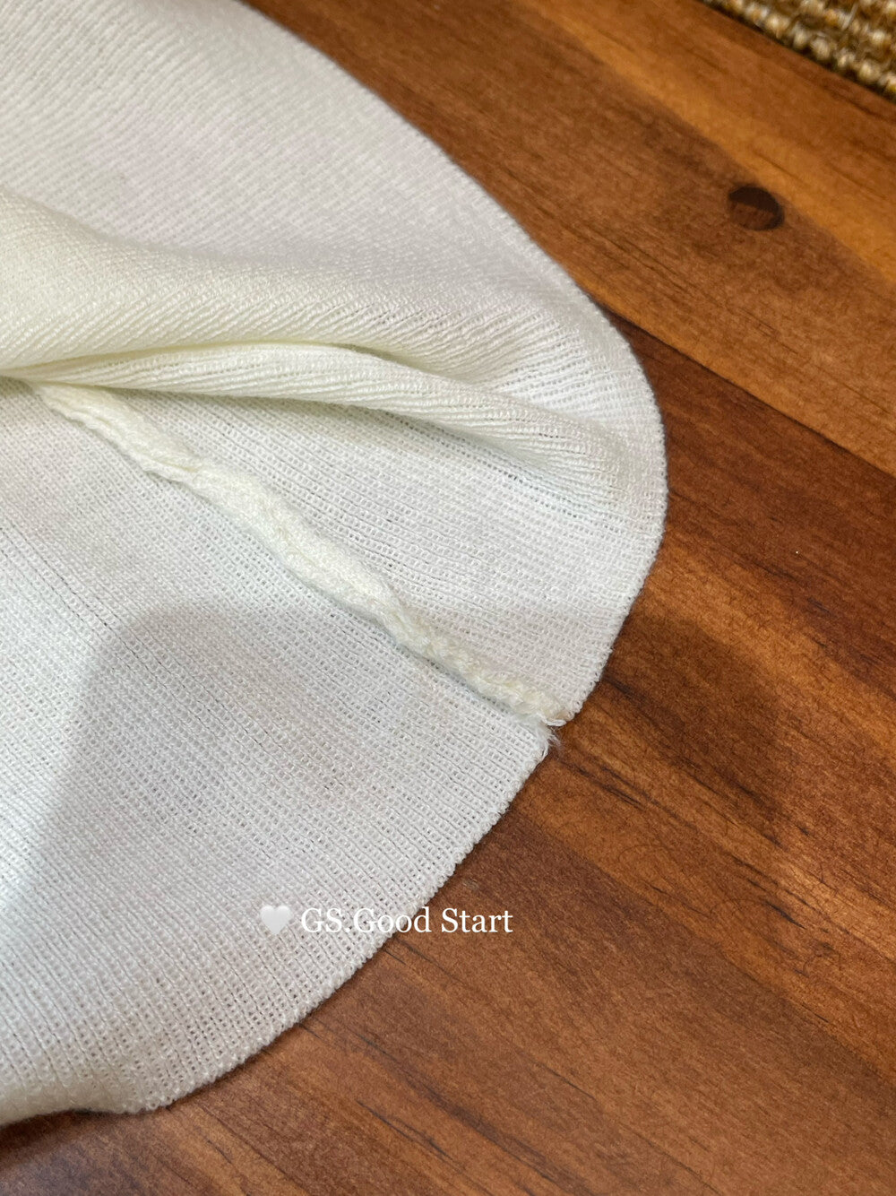 Sweet Bow Off-Shoulder Knit Top