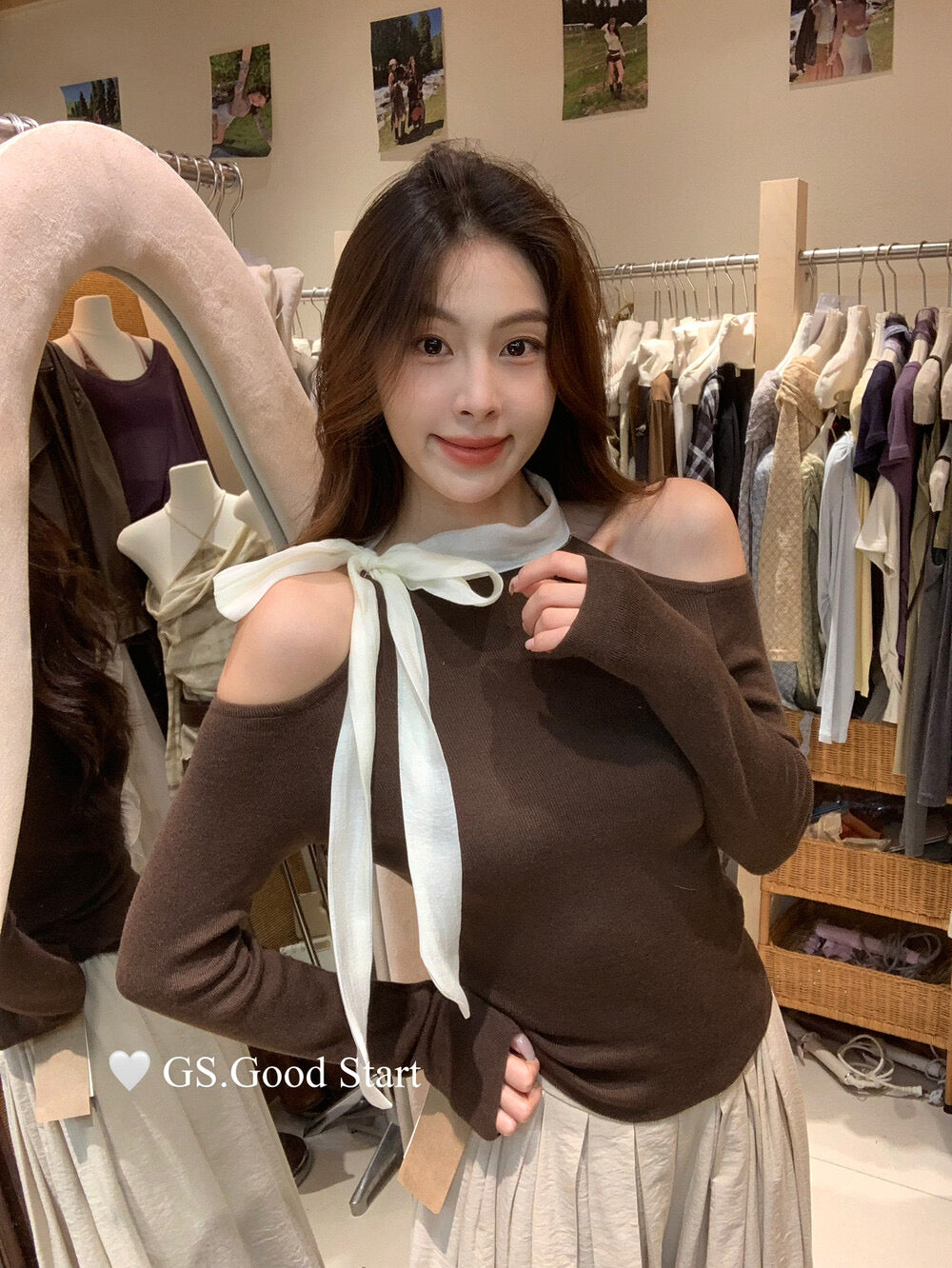 Sweet Bow Off-Shoulder Knit Top