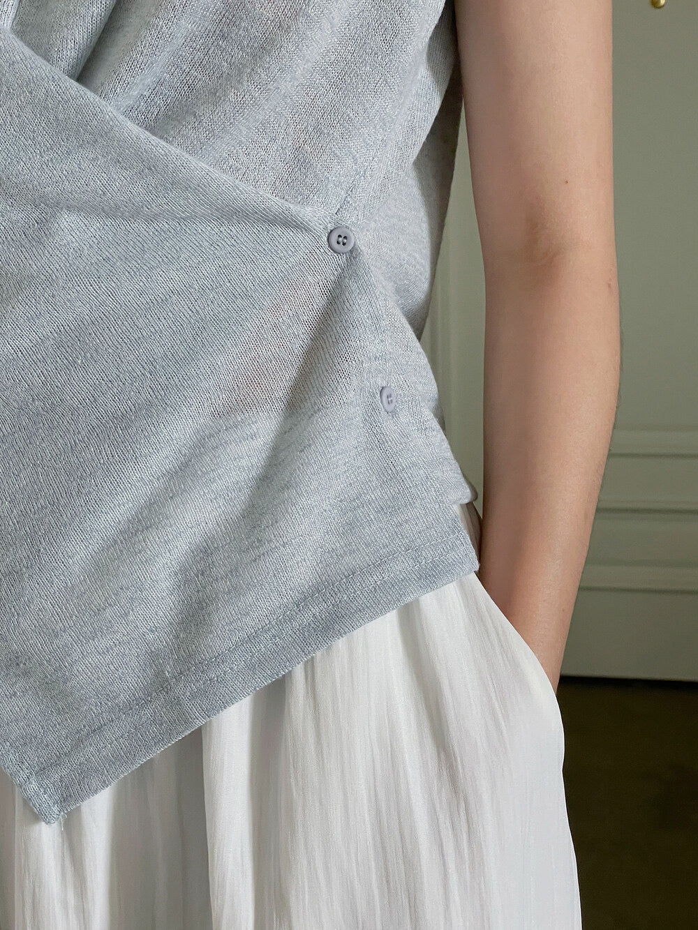 Cinch-Cross Commuter Tee