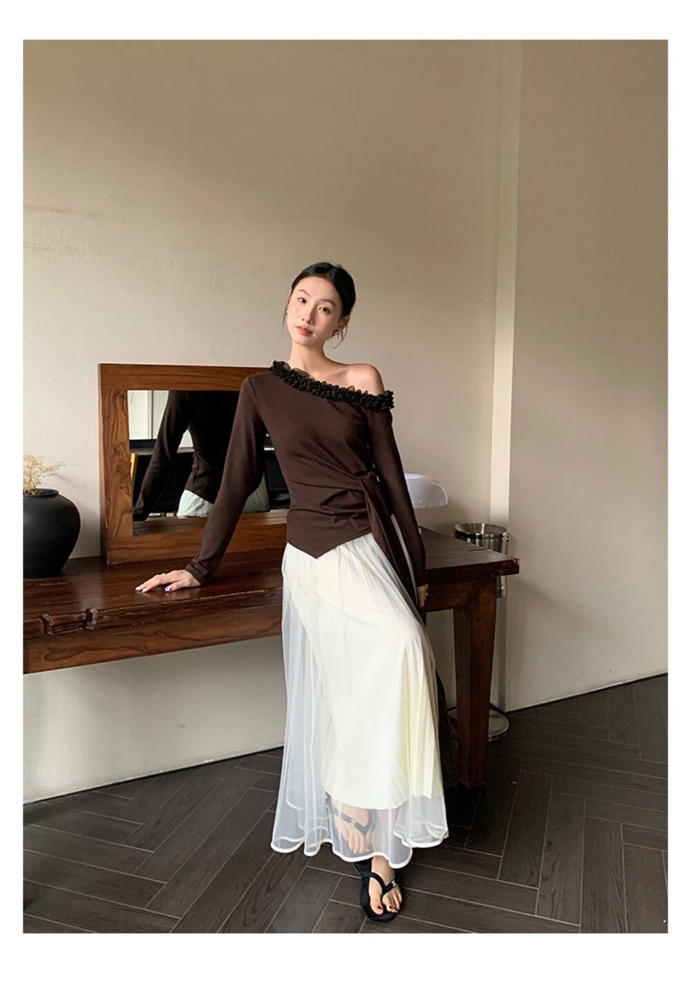Elegance Aura High-Waist Mesh Skirt