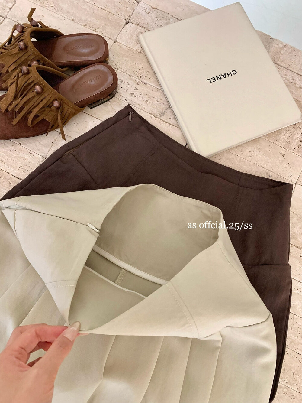 Airy Pleat Relaxed Drape Pants