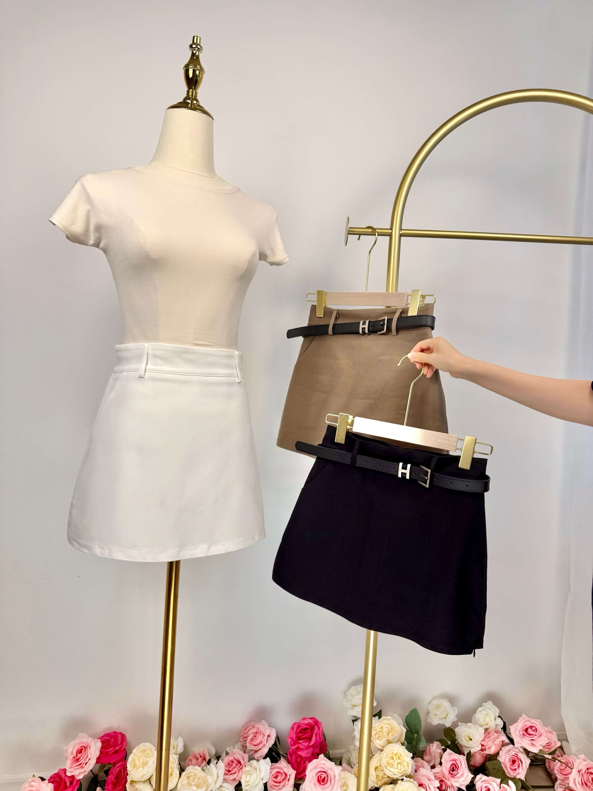 Classic High Waist A-Line Side Zipper Skort (With Belt)